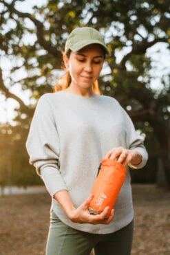 CLEARANCE SOL Emergency Tent Orange 9 CLEARANCE SOL Emergency Tent Orange -Sawyer Shop 0140 1226 2