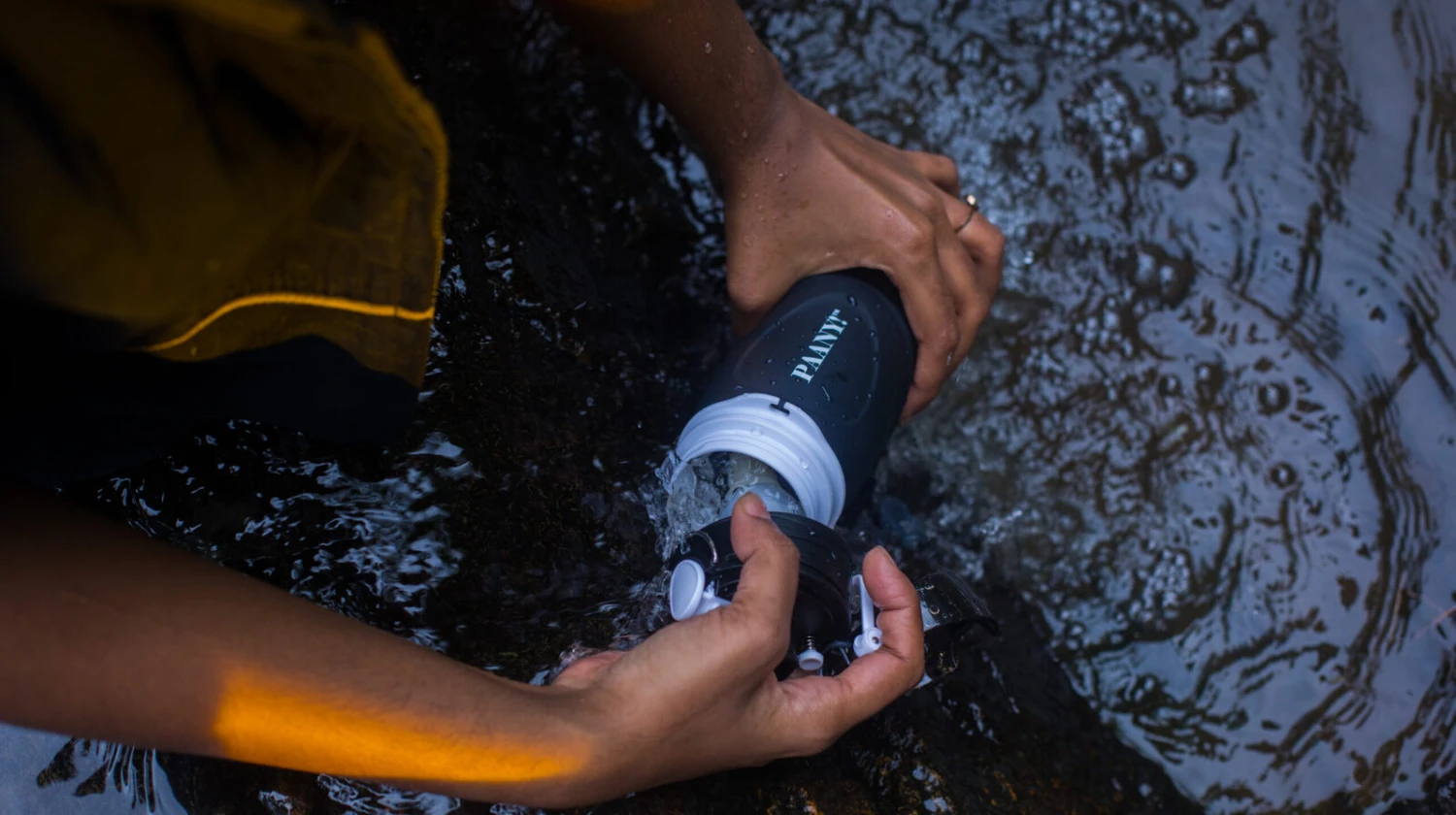 PAANY! Collapsible Silicone Water Filtration Bottle 750ml 7 PAANY! Collapsible Silicone Water Filtration Bottle 750ml - Image 5