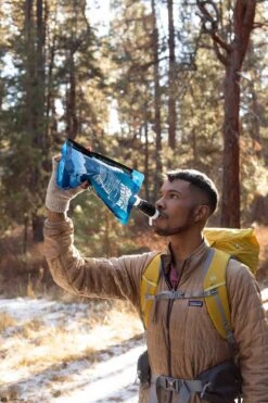 Sawyer Micro Squeeze Water Filtration System -Sawyer Shop SP2129 1